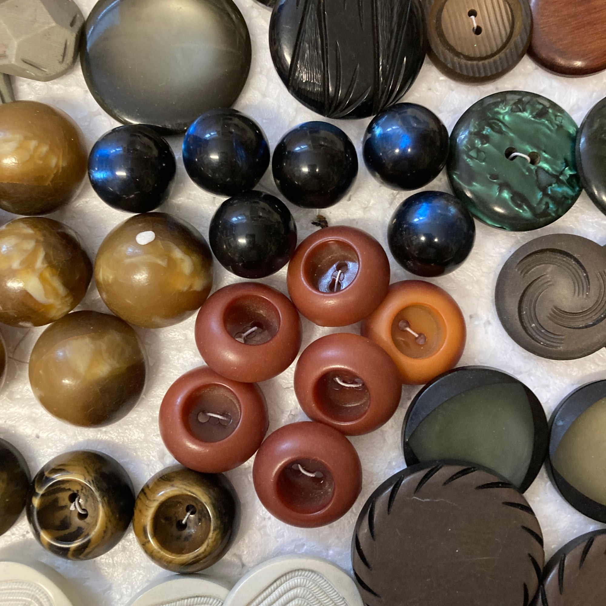 Tricot et crochet, créations textiles artisanales par Denise Bois