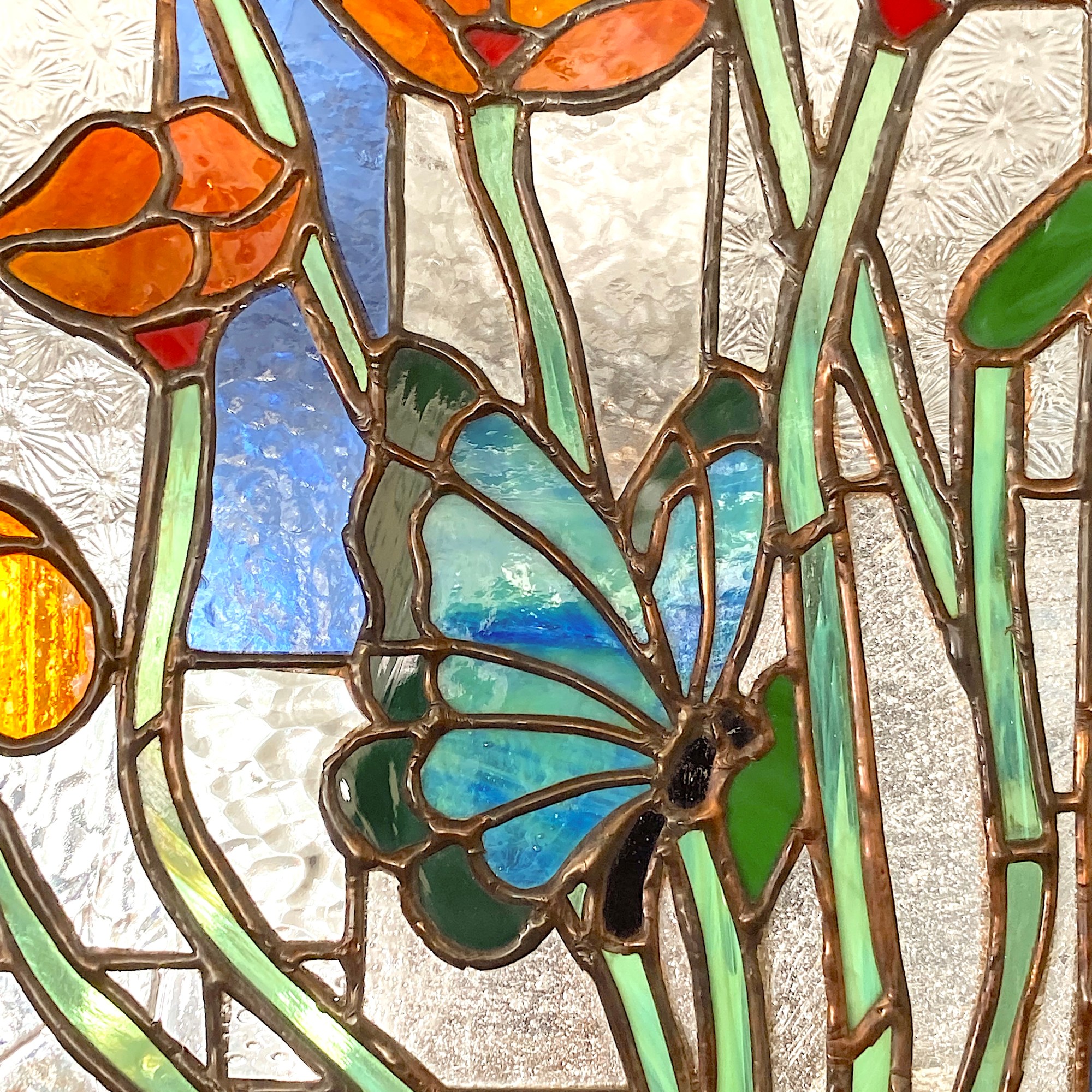 Peinture et vitrail en technique Tiffany, créations de Danielle Ouellet.