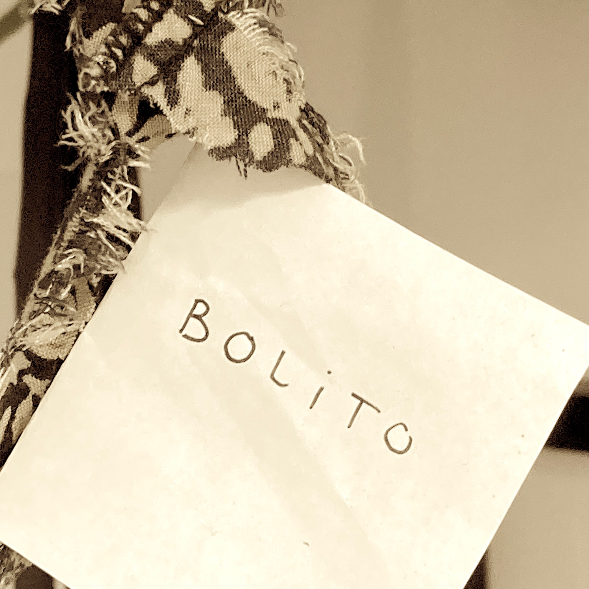 Sacs et accessoires en cuir recyclé, maroquinerie artisanale par Ariane Breault | Bolito | Cornuto Craft.